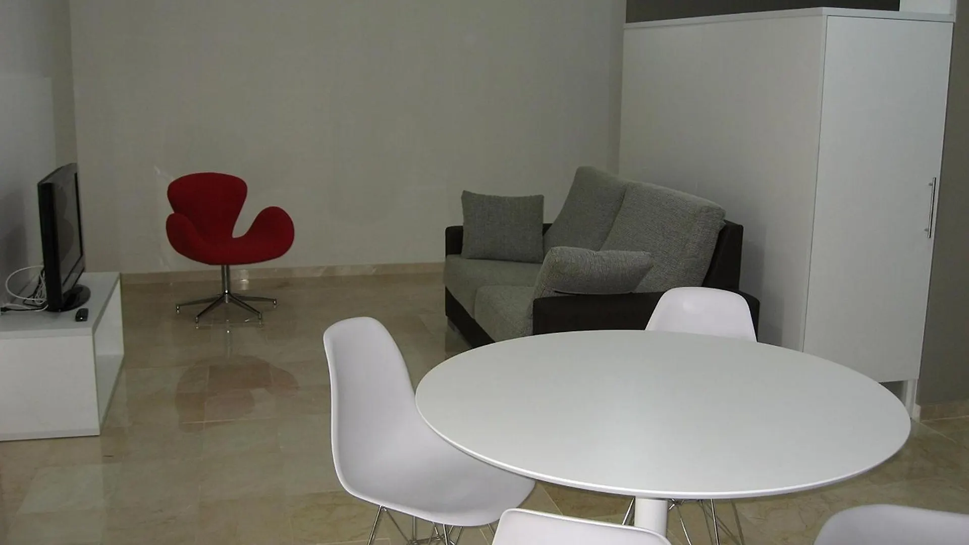 Apartment Facing The Pool L' Escala